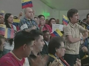 A estudiante se le chispoteó en Cadena lo difícil que es tener a Maduro como presidente (VIDEO)