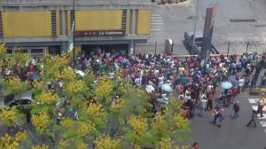 Protestan en Caracas por falta de agua