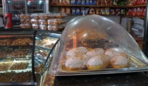 Sólo dulces, tortas y galletas venden en panaderías de Anaco