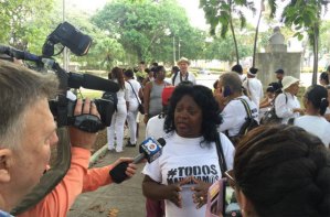Arrestan a Damas de Blanco y opositores tras su marcha dominical en La Habana