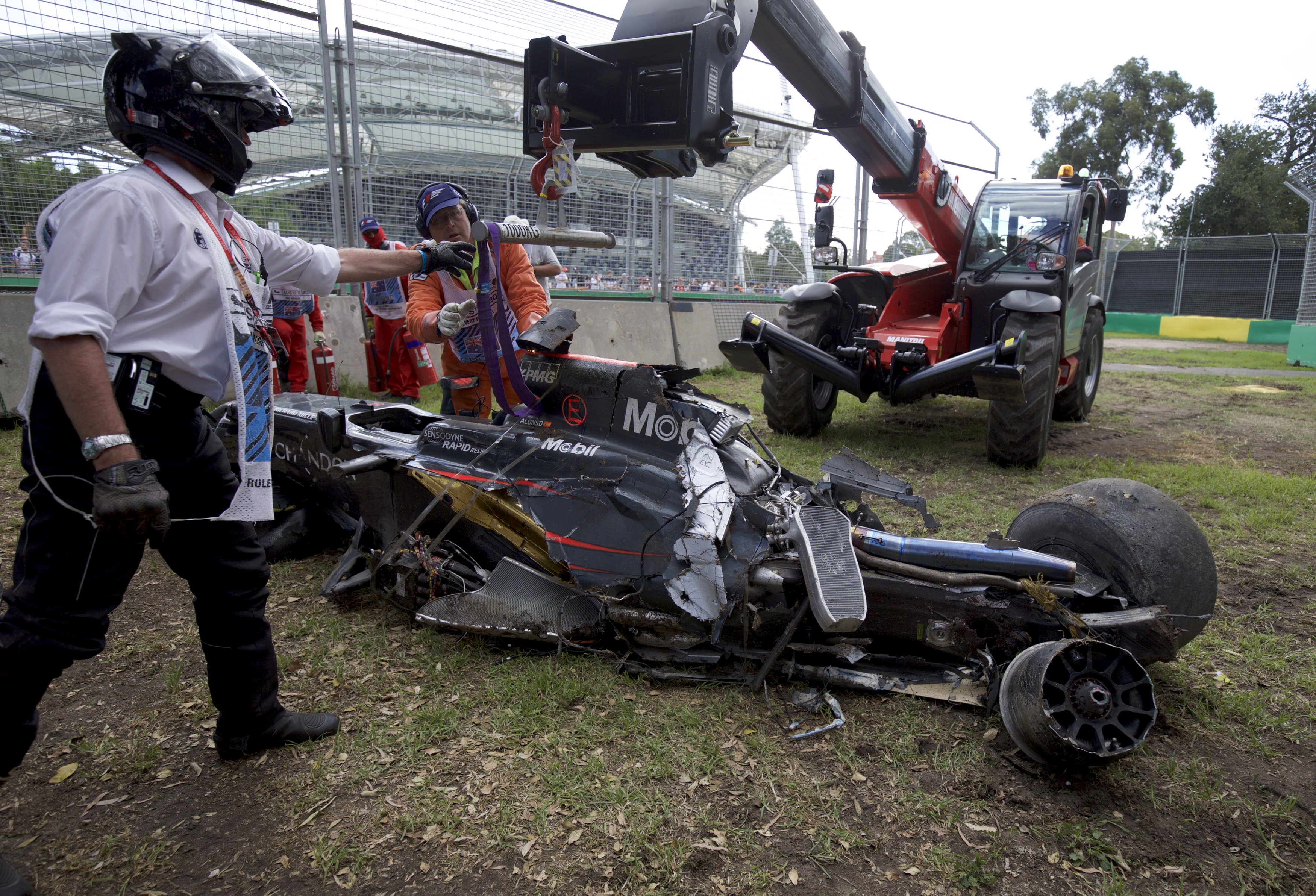 El accidente de Alonso reabre los debates sobre una F1 más segura