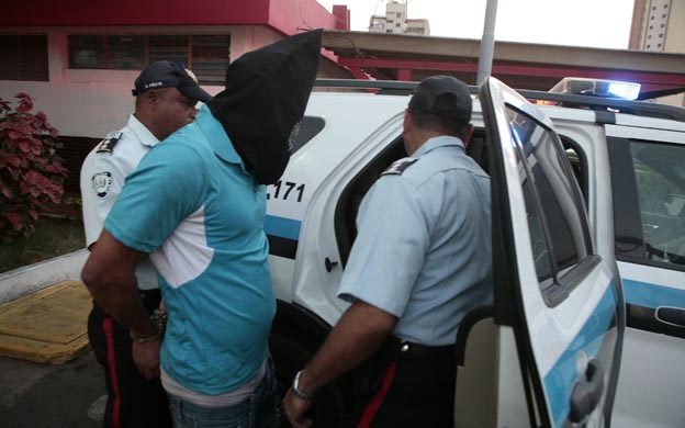 Maracaibo,Venezuela,09/03/2015. Caso: Robo y violacion en Bajo Seco. Detenido Tender Olivares. Declara Carlos Sanches Vargas, director de la Policia Regional.