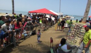 Lancheros Puerto La Cruz iniciaron huelga y dejaron a bañistas en muelles