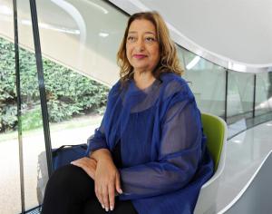 Muere Zaha Hadid, la mujer que curvó la arquitectura