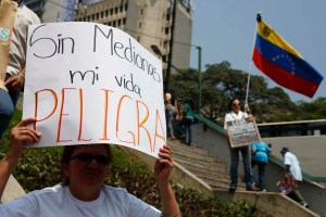 Leopoldo López pide por el ingreso de al menos 100 toneladas de medicinas recolectadas al país