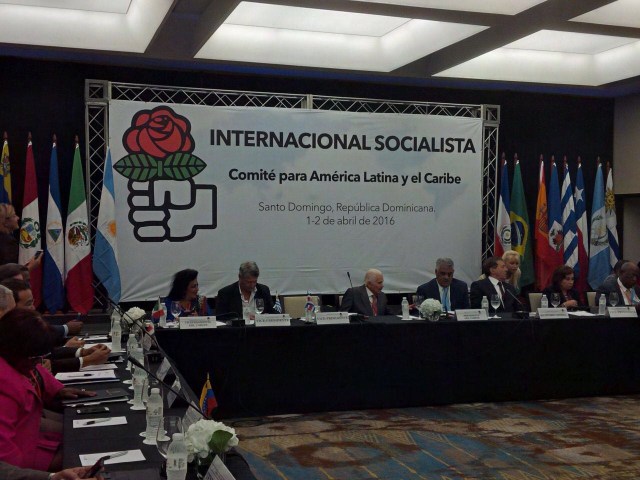 Foto de archivo de una reunión de la Internacional Socialista