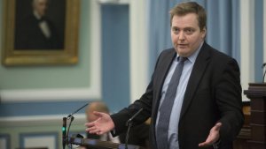 Dimite primer ministro islandés vinculado a los “Panama Papers”