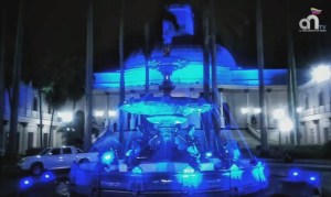 Palacio Federal Legislativo encendió fuente y cúpula en color azul en conmemoración del Día Mundial del Autismo