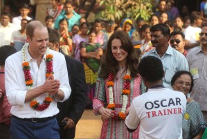 Guillermo y Kate inician su visita a la India (Fotos)