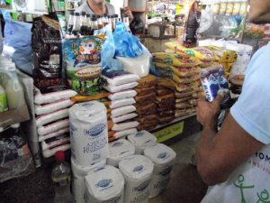 Denuncian venta de productos regulados a sobreprecio en Aragua