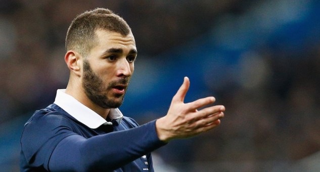PARIS, FRANCE - MARCH 26: Karim Benzema of France action during the International Friendly match between France and Brazil at the Stade de France on March 26, 2015 in Paris, France. (Photo by Dean Mouhtaropoulos/Getty Images)