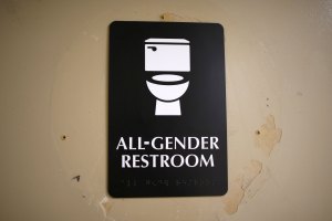 Crean el primer baño neutral de género en Los Ángeles (Fotos)
