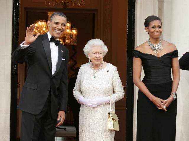 Isabel II y los duques de Cambridge recibirán el viernes a los Obama -  