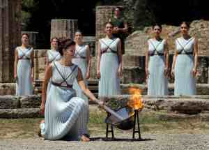 Río 2016: mAsí fue como encendieron la antorcha olímpica en Grecia (Fotos)