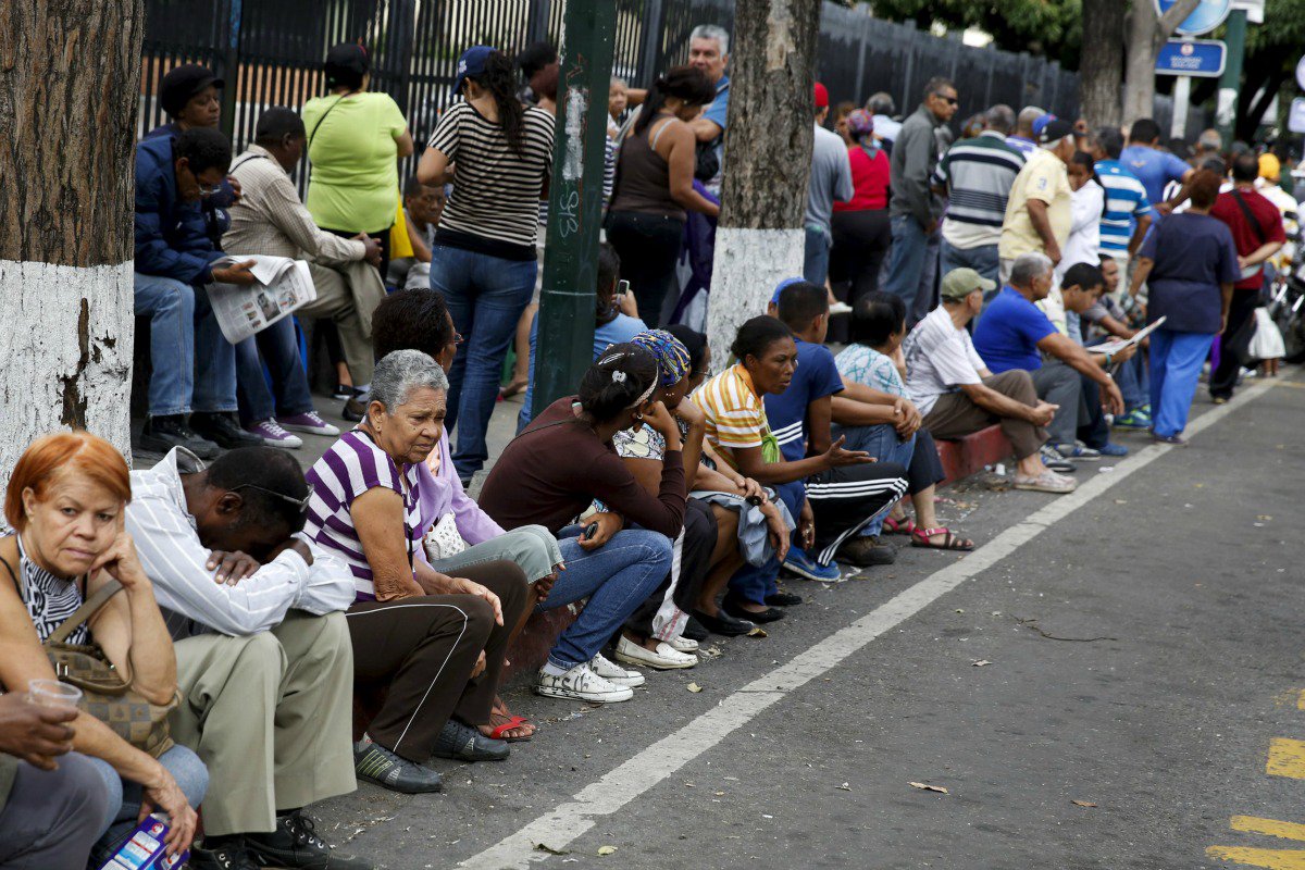 92,9% de los venezolanos considera la situación del país negativa (encuesta Venebarómetro)