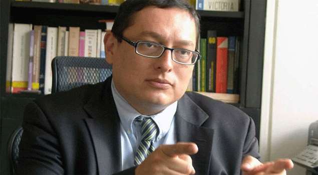 José Vicente Haro: Destitución de magistrados no se hace en una sola sesión de la Asamblea Nacional