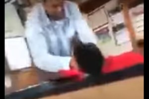 Divulgan video de un profesor golpeando brutalmente a su alumno