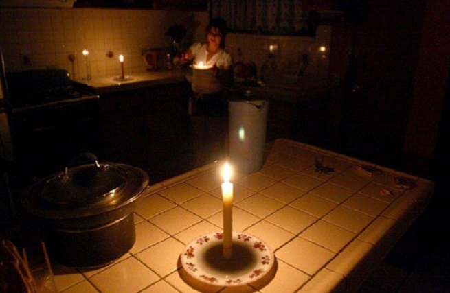 Hasta 18 horas sin servicio eléctrico habitantes de Zulia