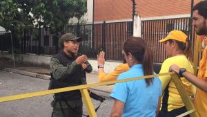 GNB impidió el paso de los Diputados de la MUD al CNE en Aragua