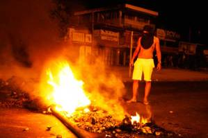Protestaron por racionamiento eléctrico y comida en Carabobo (Fotos)
