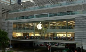 Hallan muerto a un empleado de Apple en la sede de la compañía
