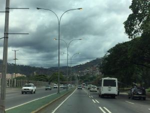 A partir de este sábado harán cierre total de la pista este de la autopista Valle-Coche 