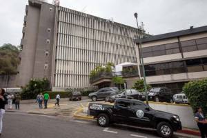 Asesinan a gerente del Urológico San Román dentro del estacionamiento