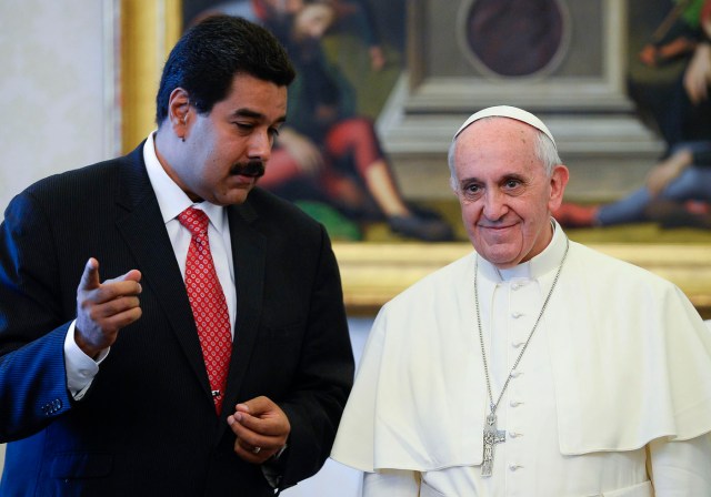 Nicolás Maduro en el Vaticano junto al papa Francisco, en octubre de 2016