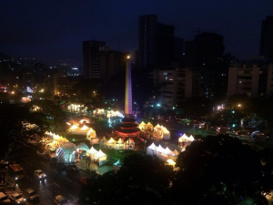 LA FOTO: El primer anochecer en Caracas en el huso horario de siempre