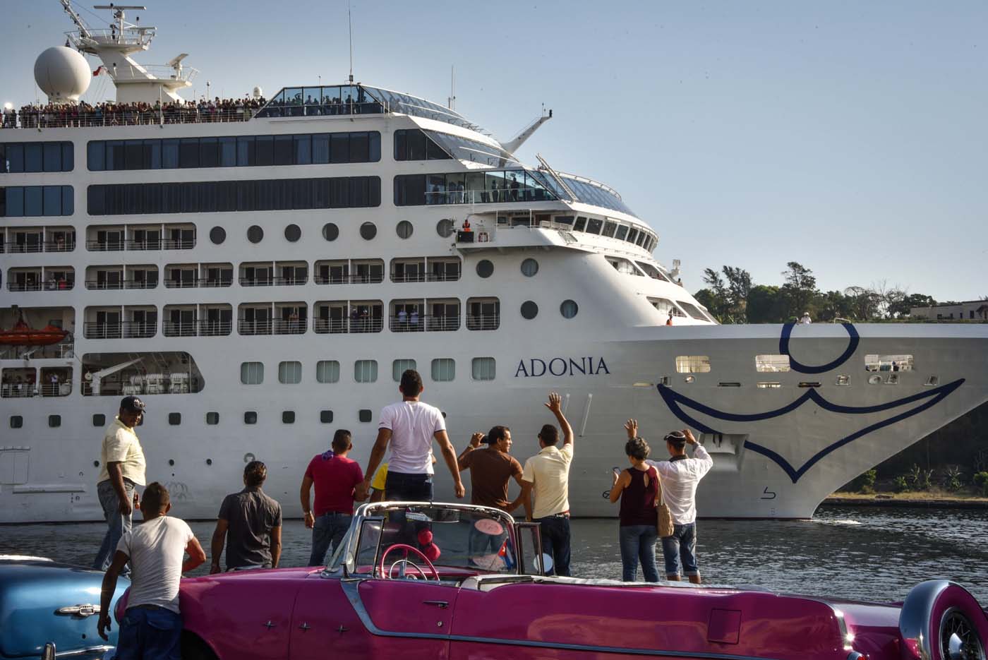 Llegó a La Habana el primer crucero entre EEUU y Cuba en medio siglo (fotos)