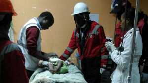 Rescatan a un bebé tras 80 horas bajo los escombros en Nairobi