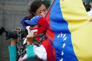 Amnistía Internacional advierte sobre escalada de represión contra periodistas y libertad de expresión en Venezuela