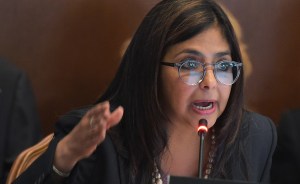 Delcy Rodríguez denunció a Capriles ante la Fiscalía (Documento)