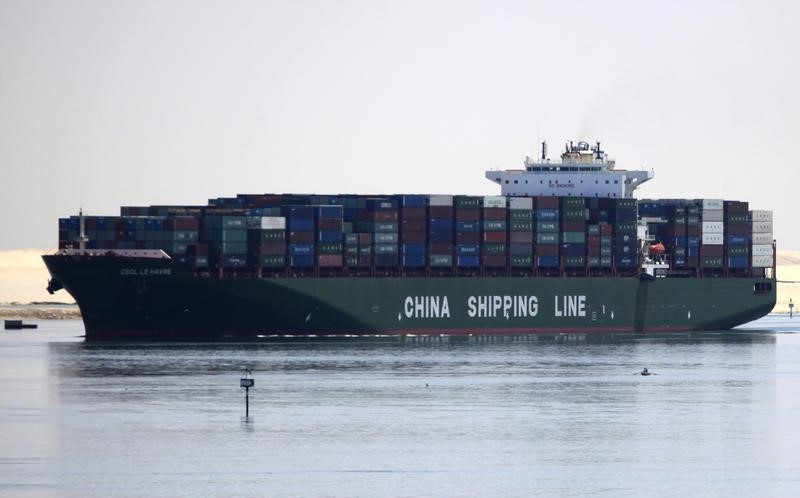 Diecisiete personas desaparecieron luego de que un barco pesquero chino colisiona con un carguero