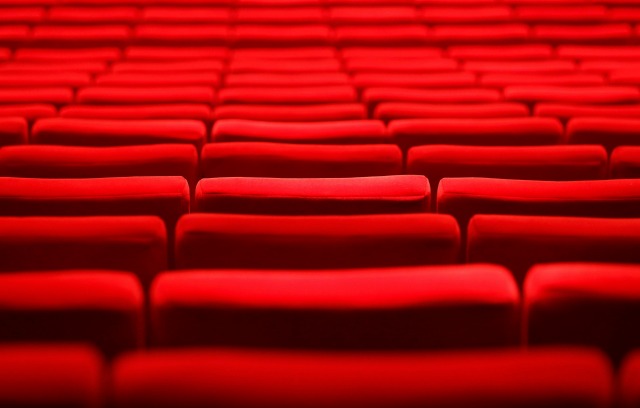 Asientos rojos se ven en una sala de cine en el Festival de palacio en la víspera de la ceremonia de apertura de la 69 Festival de Cannes en Cannes, Francia, 10 de mayo de 2016. REUTERS / Regis Duvignau