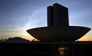 El Senado inicia la sesión que puede separar a Rousseff del poder
