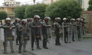 Piquete de la GNB impide que marcha llegue al CNE en Barquisimeto #11M (Fotos)