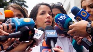 Hija de Antonio Ledezma: Revocatorio es el último bote salvavidas para este gobierno