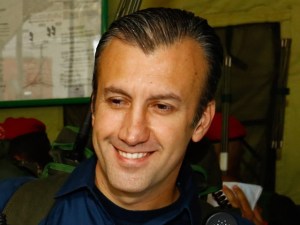 El Aissami asegura que no hay fallecidos tras saqueo del Mercado de Mayoristas