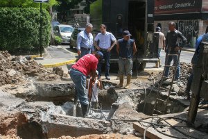 Reparación de tubería mantendrá cerrada vía en La Castellana