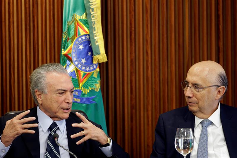 Brasil rechaza comentarios de izquierdistas latinoamericanos por suspensión de Rousseff