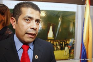 Gobierno de Brasil analiza el regreso a Caracas del embajador de Venezuela