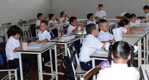 En Venezuela hasta la educación va en “caída”