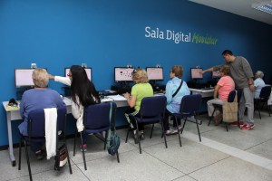 Alcaldía de Baruta realiza talleres de computación para abuelos en nueva Sala Digital del Rafael Vidal