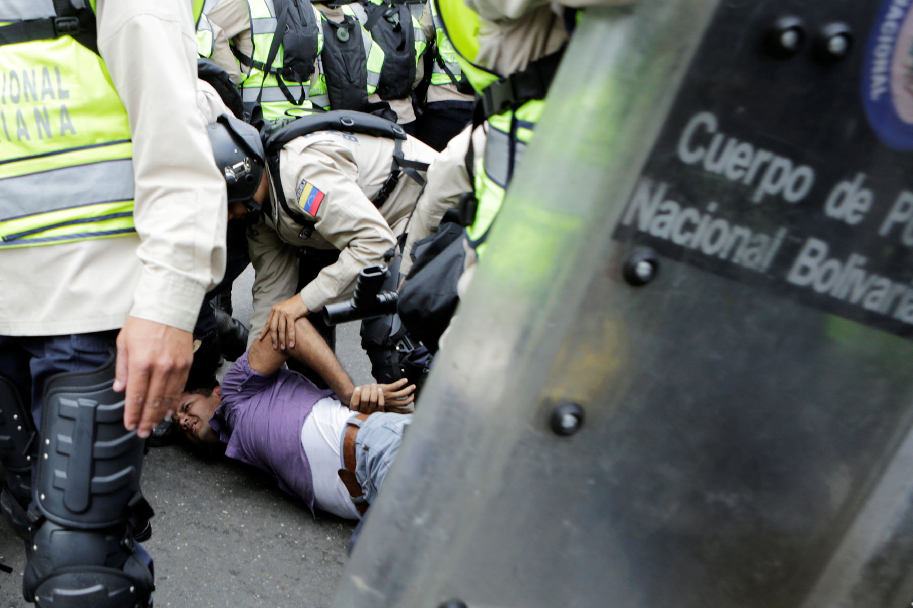 Maduro ordena “inyectar” chavistas a los cuerpos de seguridad del Estado (Video)
