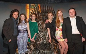 “Consumió mi infancia”: Popular actriz de Game of Thrones relató que sufrió abusos de su padre cuando era una niña