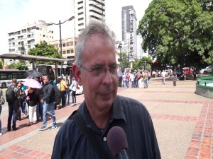 Venezolanos no se tragan el cuento  de la “intervención armada”