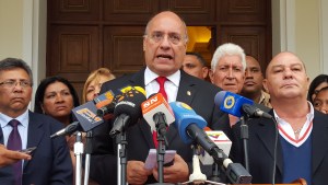 Parlamentarios del Parlasur se solidarizaron con Williams Dávila ante amenazas del Gobierno en su contra