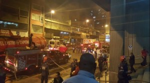 Incendio afectó a la sede central del Cicpc en Caracas (Fotos)