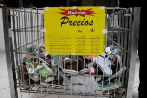 Cuba rebaja en un 6% los precios de ropa infantil en comercios estatales
